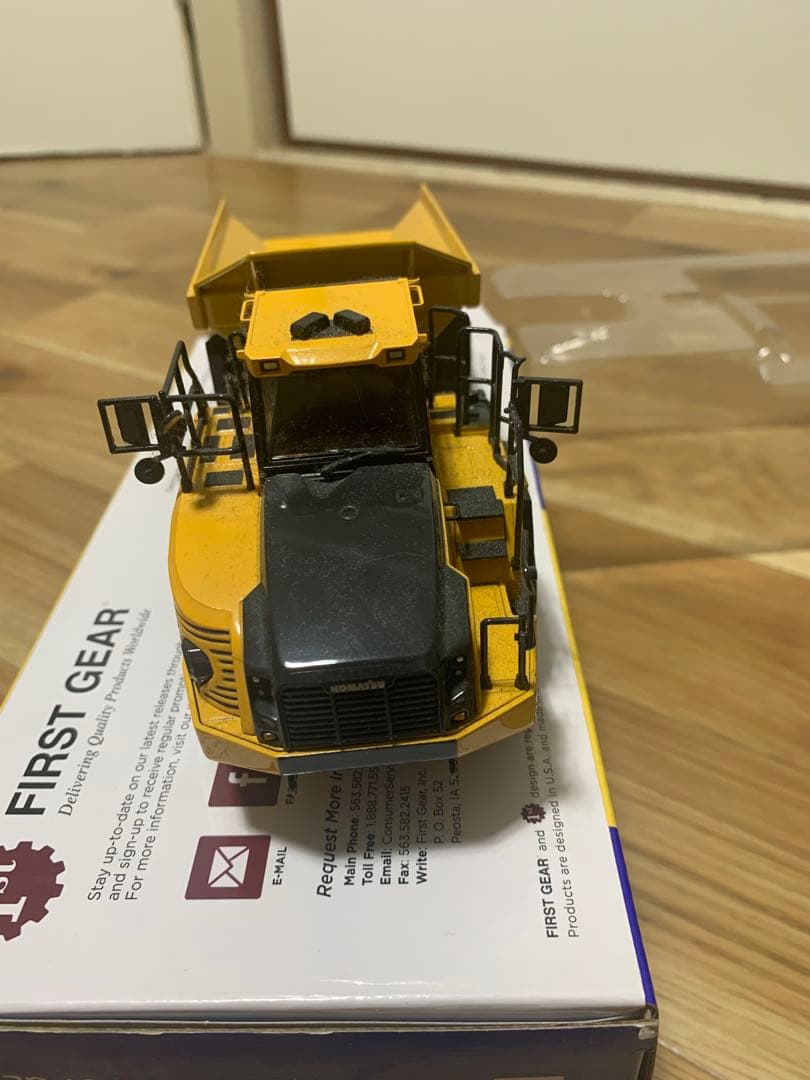 コマツ HM400-5 アーティキュレートダンプトラック 1:50