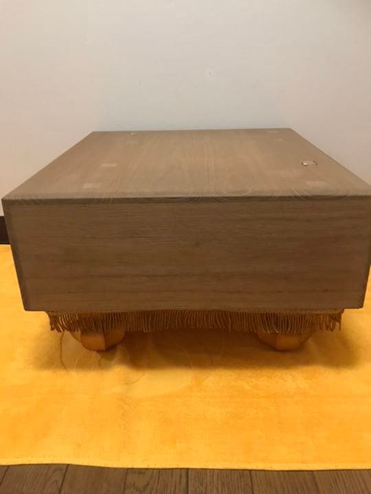 ☆美品☆ 碁盤　本榧足付き(桐蓋、布盤覆い付き)