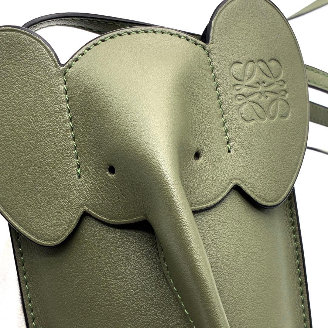 未使用に近い ロエベ ショルダーバッグ エレファント アナグラム レザー 緑