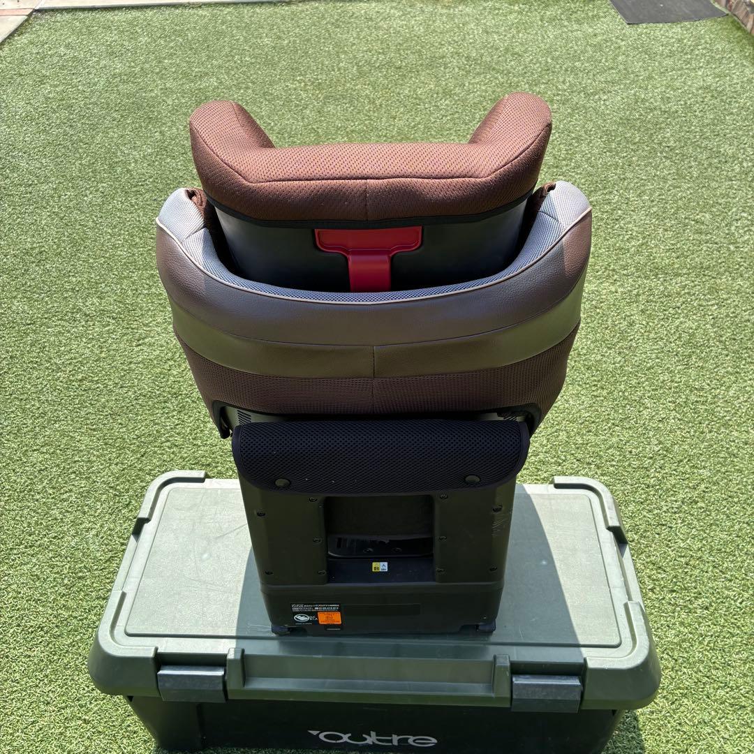 Aprica クルリラ ISOFIX チャイルドシート ブラウン