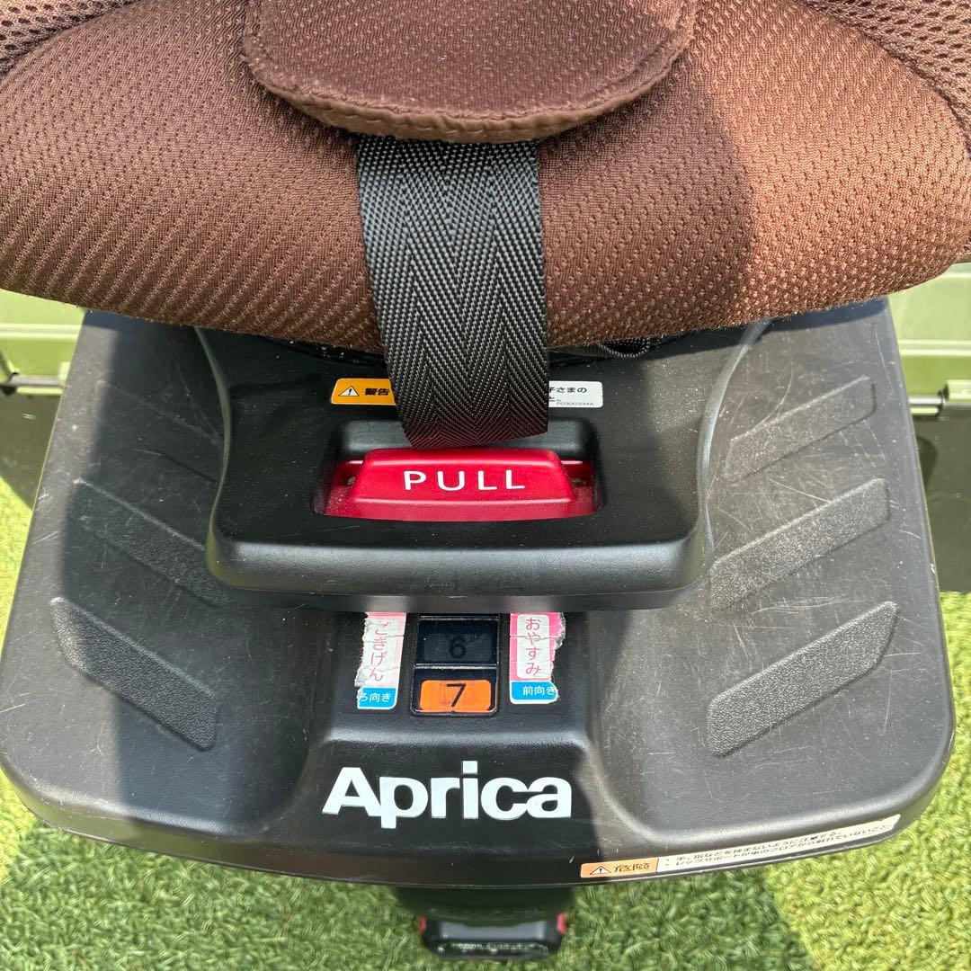 Aprica クルリラ ISOFIX チャイルドシート ブラウン