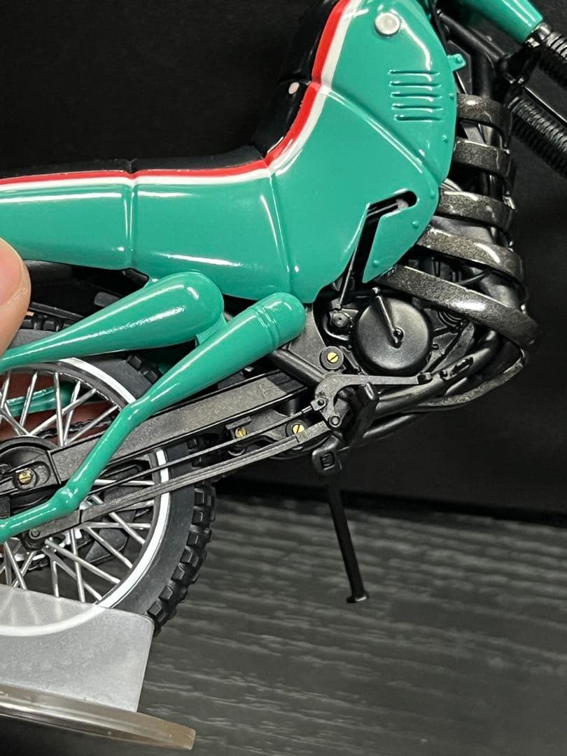 フィギュアーツ真骨彫と組合せ可！仮面ライダーブラックバトルホッパー模型