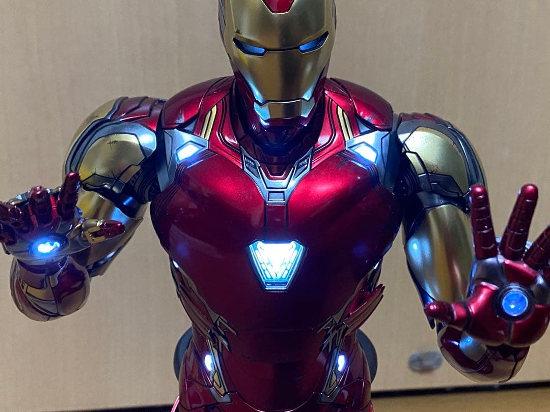 ホットトイズ　アイアンマン　マーク85 アベンジャーズ　エンドゲーム