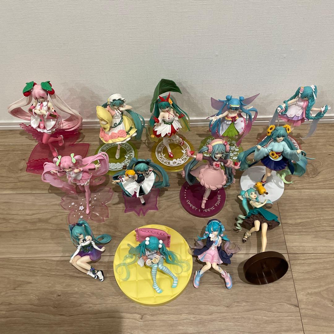 初音ミク　プライズフィギュア　13点セット