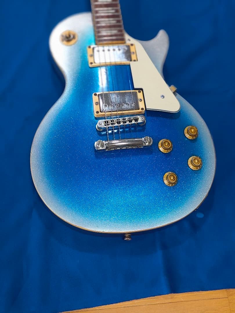 レスポール モデルブランドエレキギター 青色のグラデーション