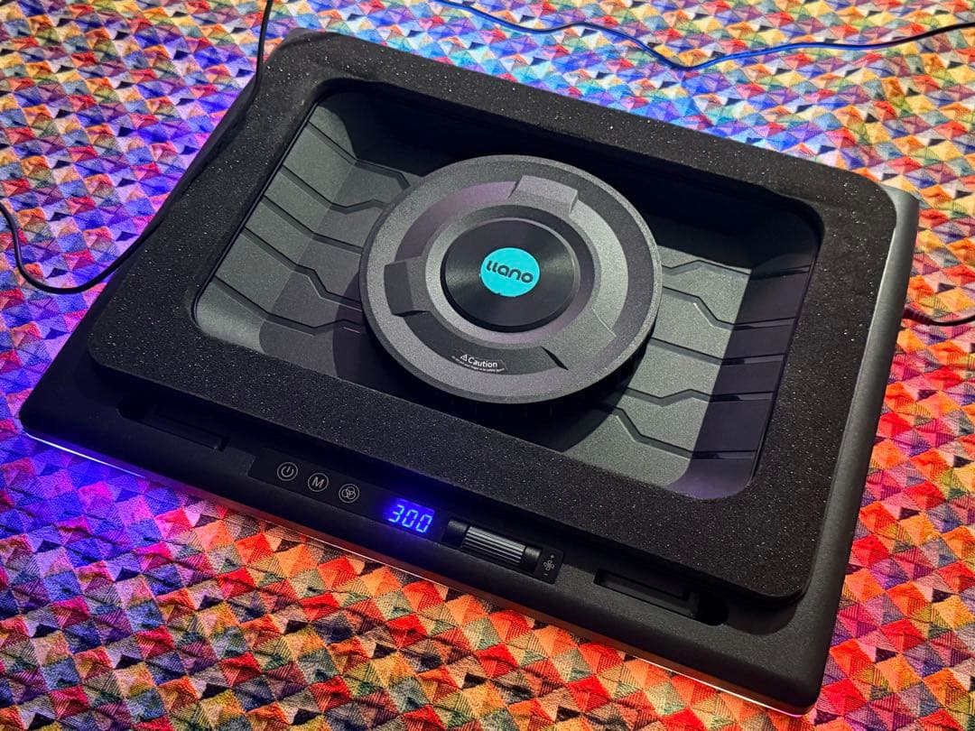 LLANO PC用クーラー LEDライト付き 15インチ以上