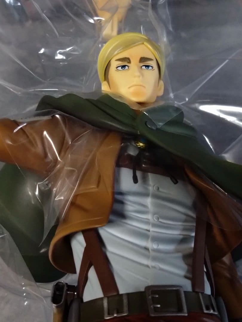 進撃の巨人　BRAVE-ACT 1/8 エルヴィン・スミス 千値練　貴重