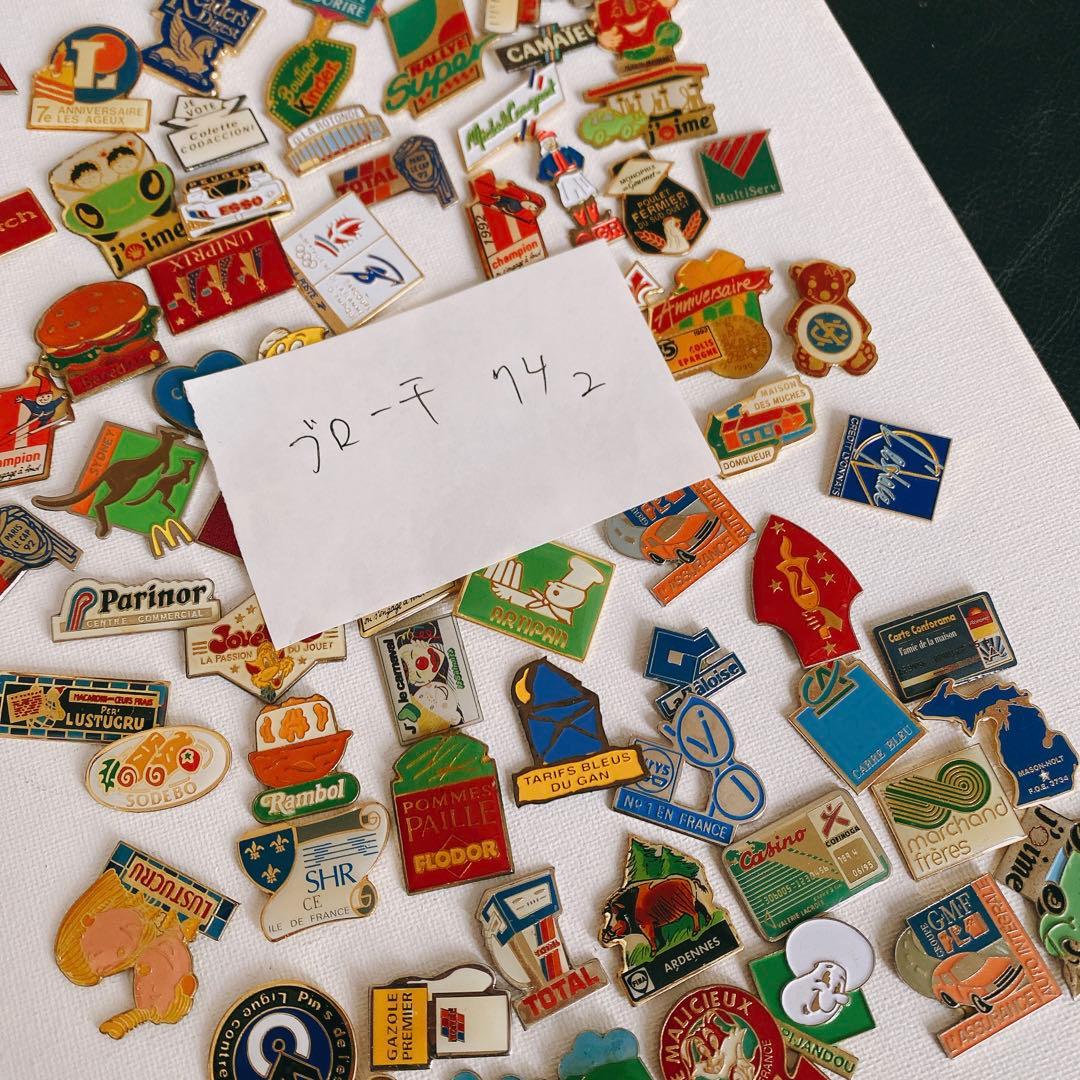 【まとめ売り大特価】　アメリカ　ヨーロッパ　ピンブローチ 74点セット