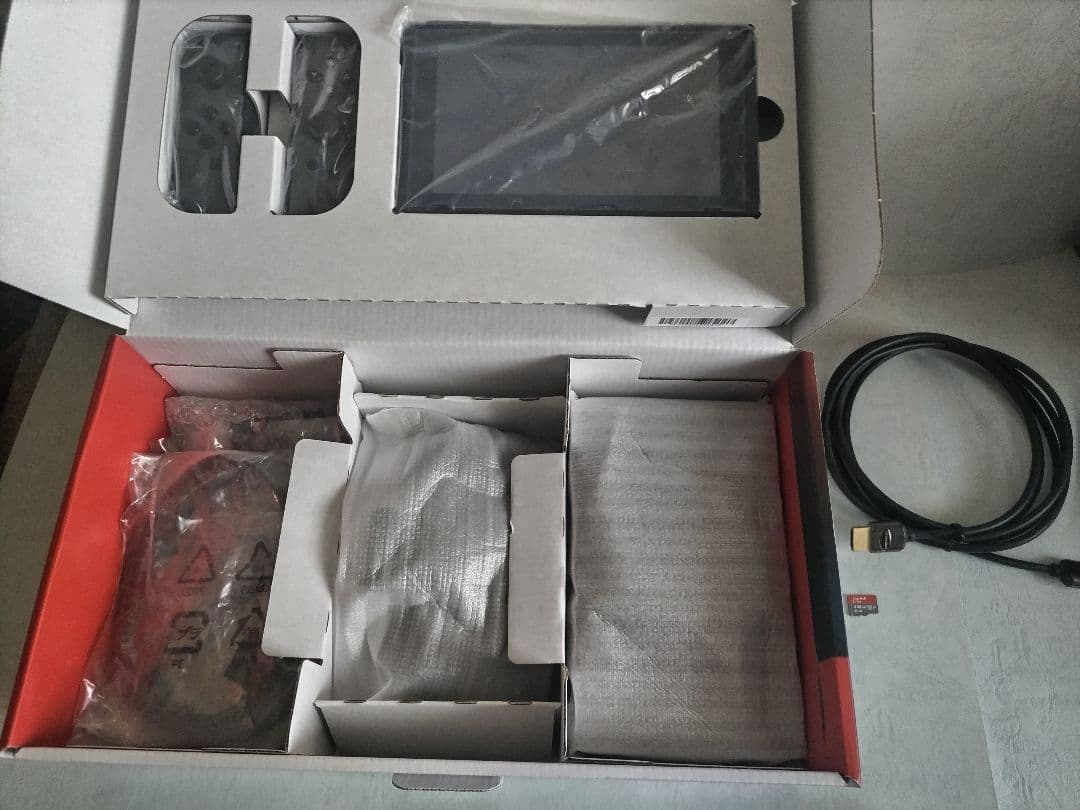 Nintendo Switch HAC-001本体グレー(ニンテンドースイッチ)