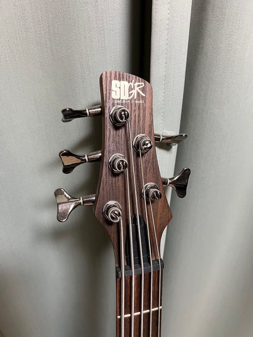 【美品】 Ibanez SR505 5弦ベース ケース付き