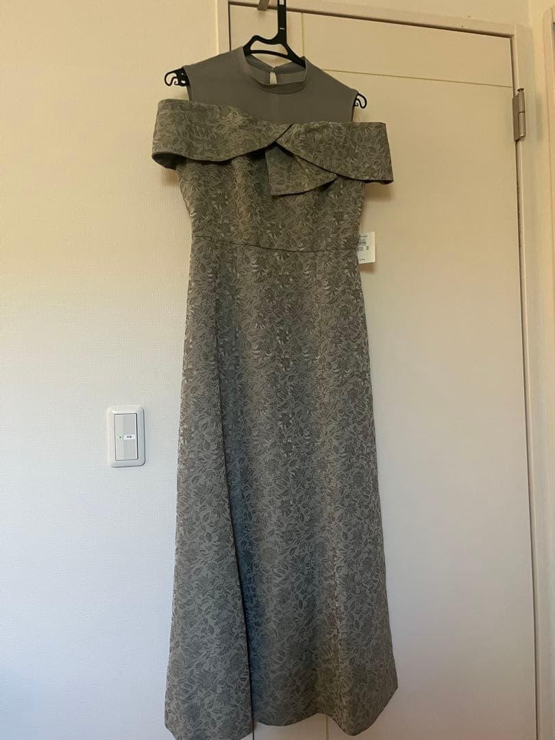 今期新品　Rire Fete フリルショルダーカットオールインワン　ワンピース