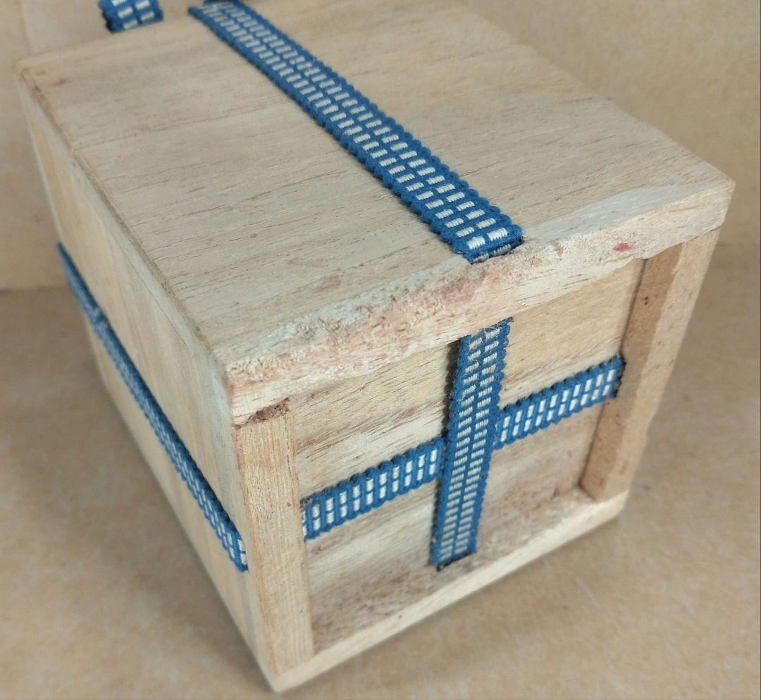 本物保証】金城次郎 小壷(笑魚,魚文)共箱 壷屋焼 人間国宝 美品 やちむん 栞