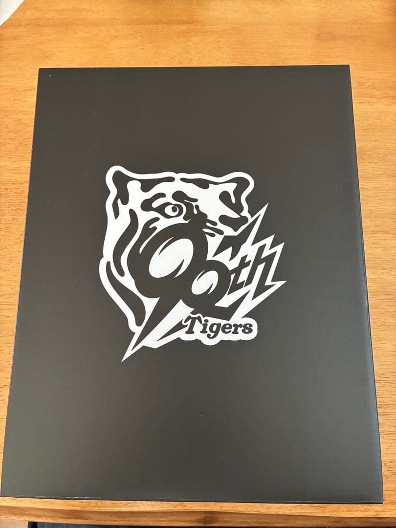 阪神タイガース　90周年記念 ピンズクロック