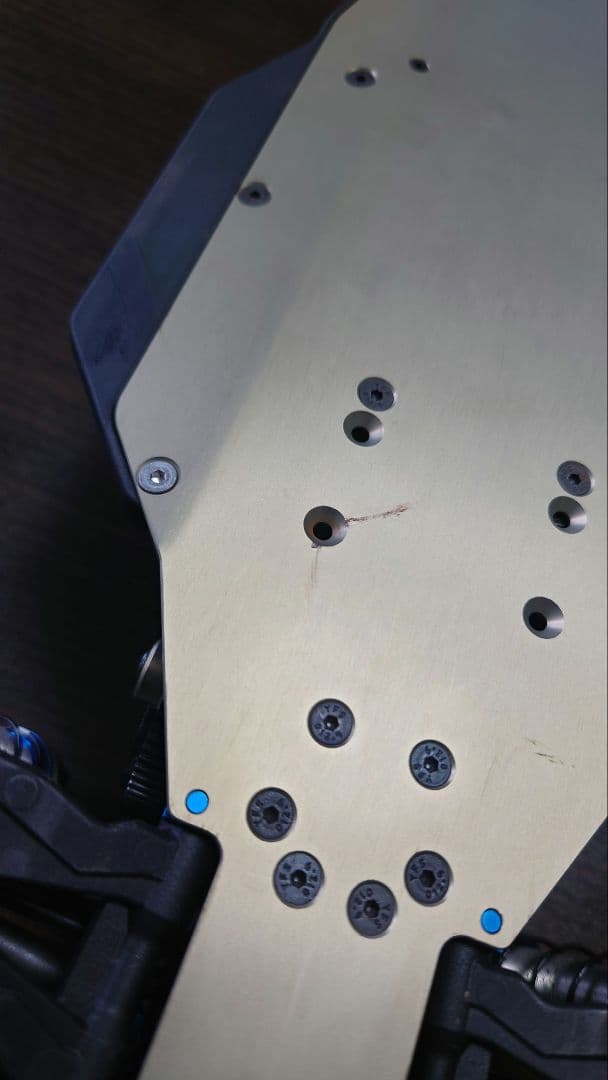 けん アソシエイテッド RC10T6.4　新品ボディー.タイヤセット