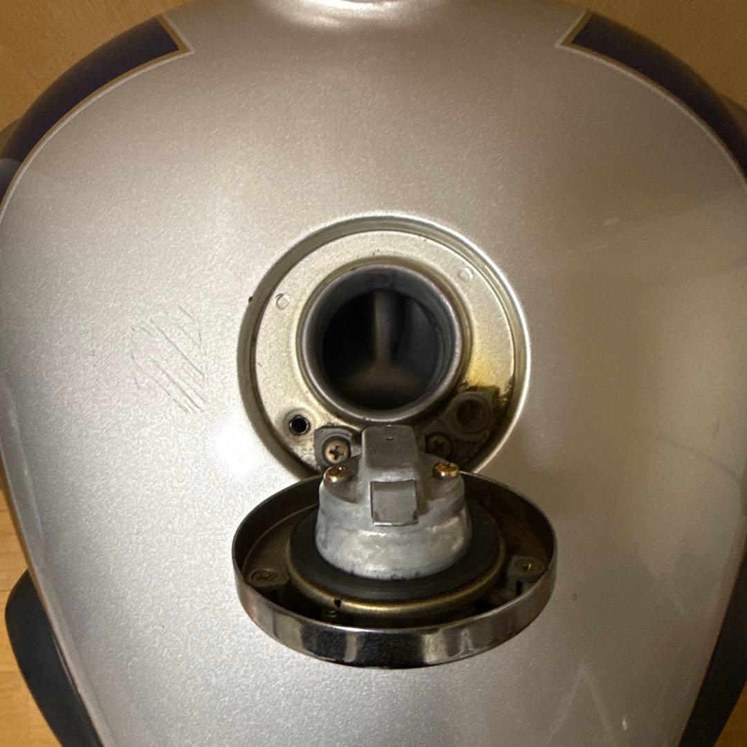 Kawasaki W650(1999) 純正タンク