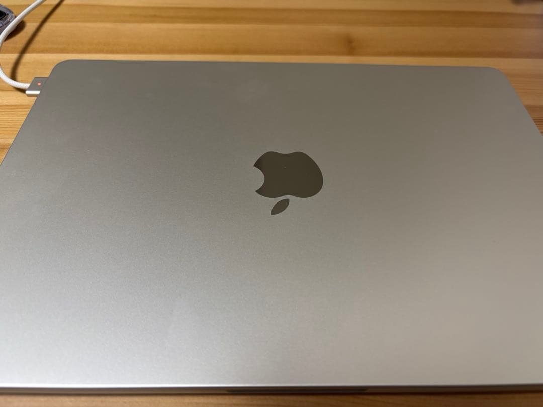 【美品】MacBook Air M2 13インチ 16GB 256GB 100％