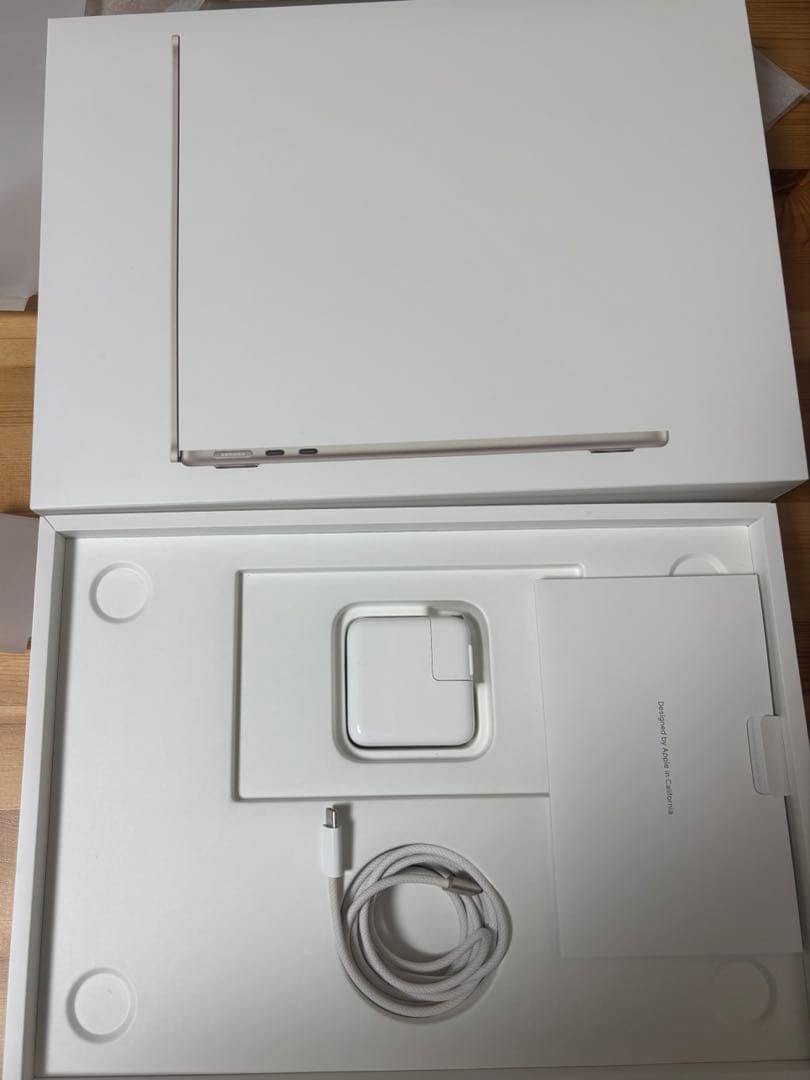 【美品】MacBook Air M2 13インチ 16GB 256GB 100％