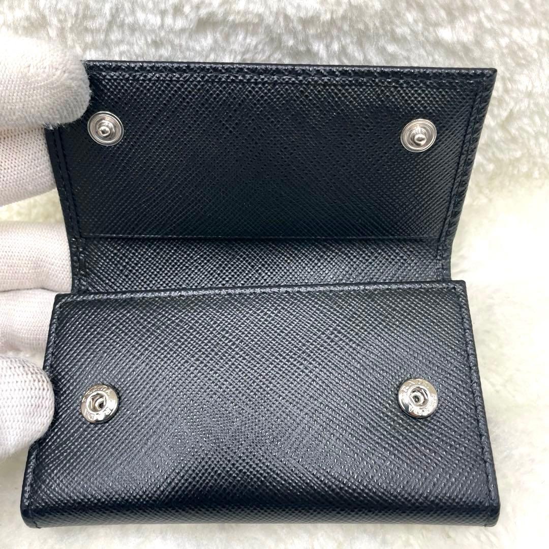 未使用品 PRADA 6連 キーケース 三角ロゴ サフィアーノ 黒 付属品完備