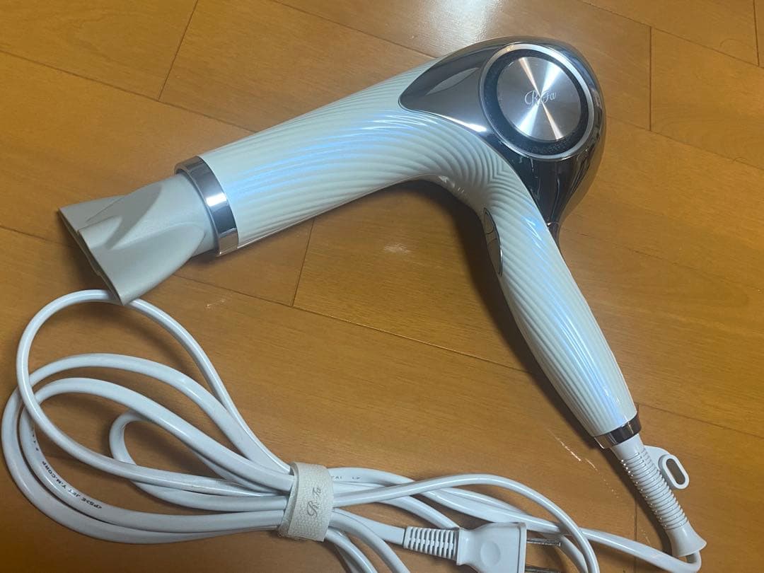 美品 リファ Refa ヘアドライヤー RE-AJ02A