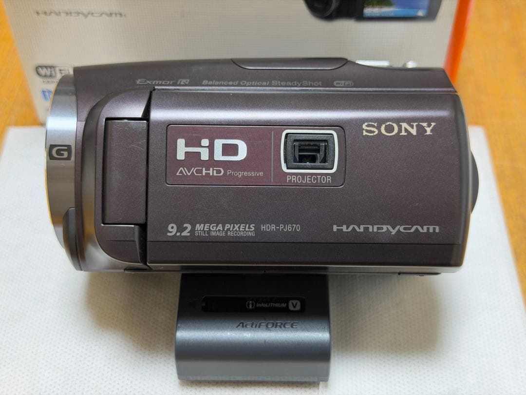 【美品】SONY Handycam HDR-PJ670 ボルドーブラウン