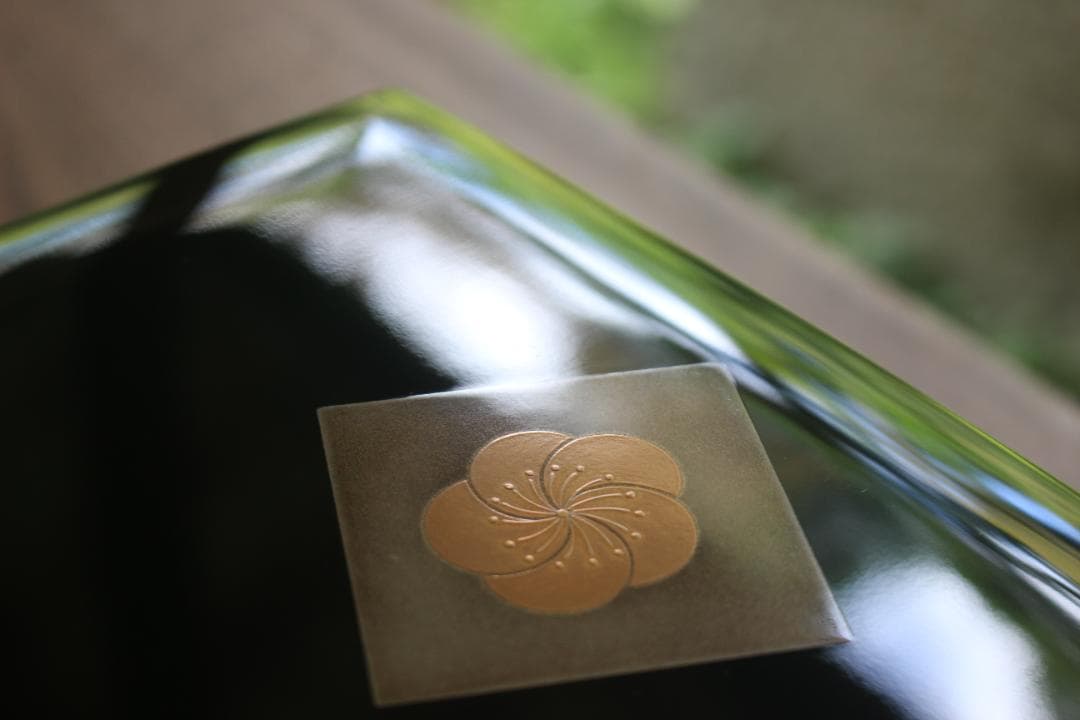 デッドストック！上質内朱黒漆に優美な梅蒔絵の映える二段重（検輪島塗重箱お重