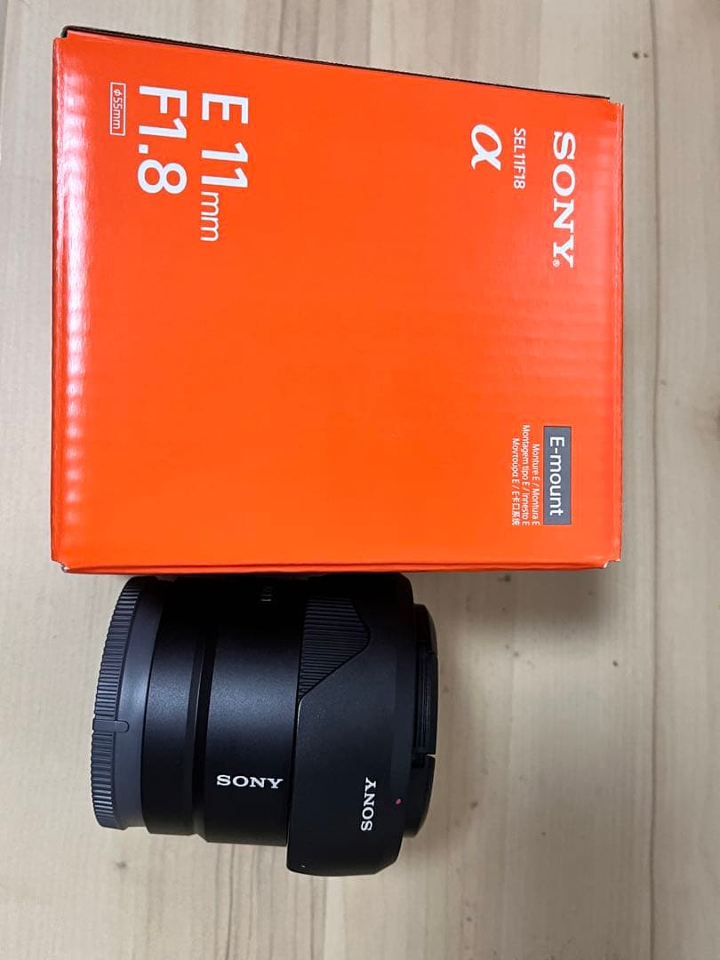 SONY 　SEL11F18