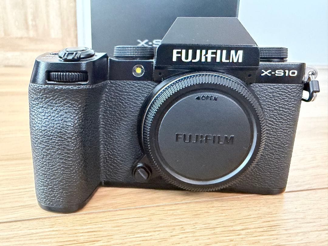 【中古】FUJIFILM X-S10 ブラック ボディ