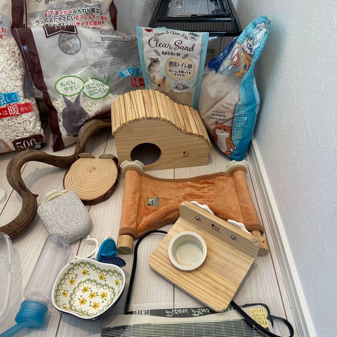 【飼育用品一式】アクリル小動物ケージ　回し車　20点ほど！