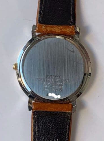 極薄美品スイスセイコークォーツメンズ　★極希少スイスセイコーレザーベルト交換済み