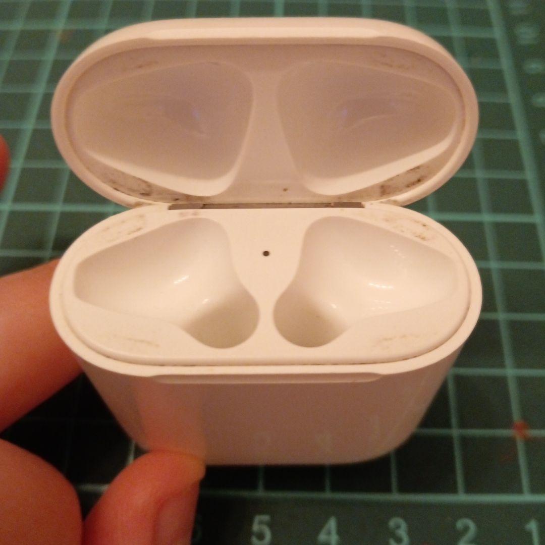 AirPods本体　片耳のみ ホワイト
