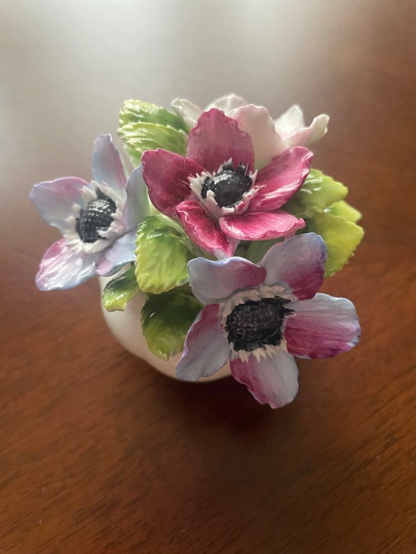 ロイヤルアルバート　フラワー・オブ・ザ・マンスシリーズ　アネモネ　陶器製花　陶花