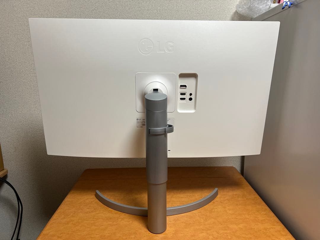 【元箱あり】LG 32UN550 32インチ 4Kモニター 本体