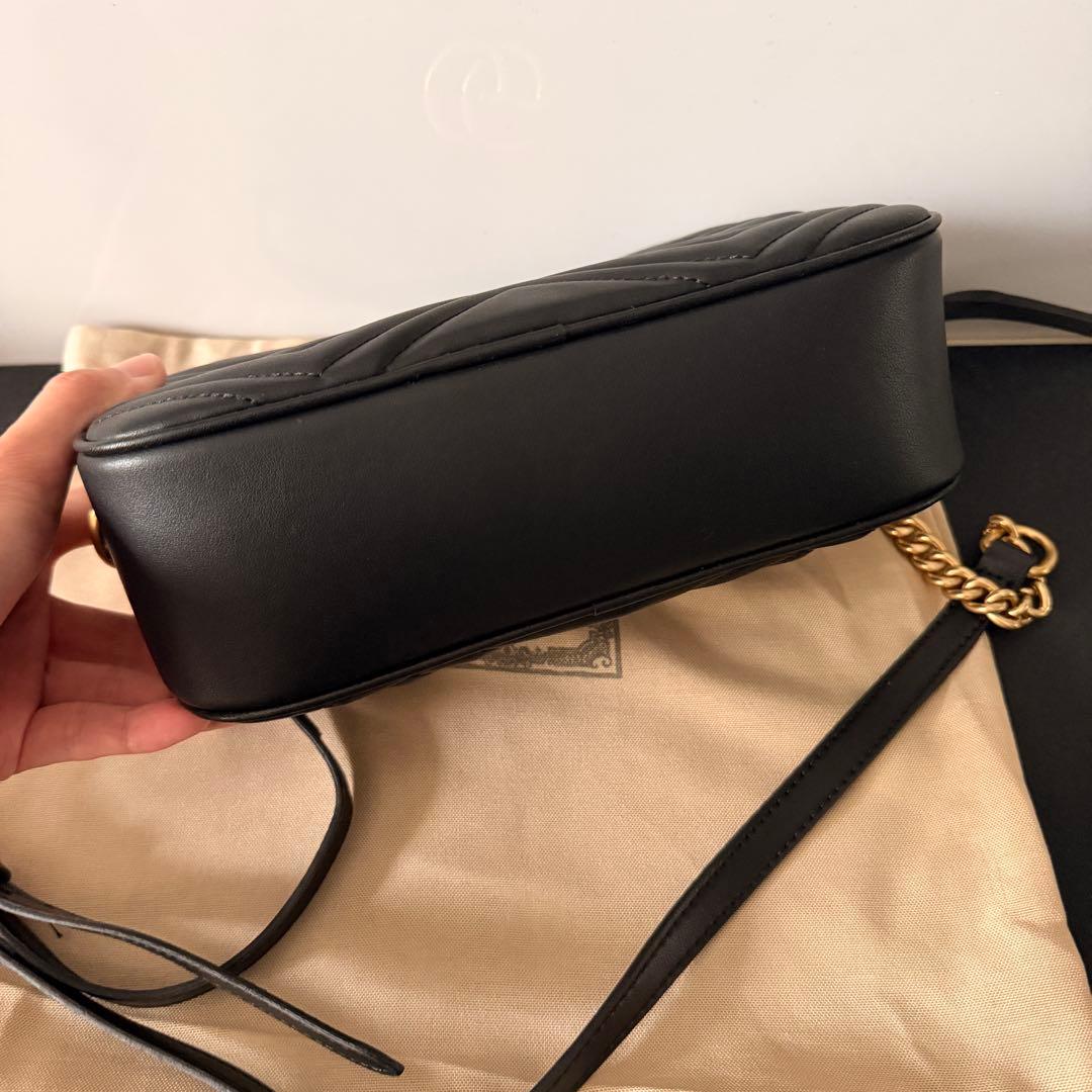 美品✨GUCCI ブラック GGロゴ チェーンストラップ キルティング　グッチ