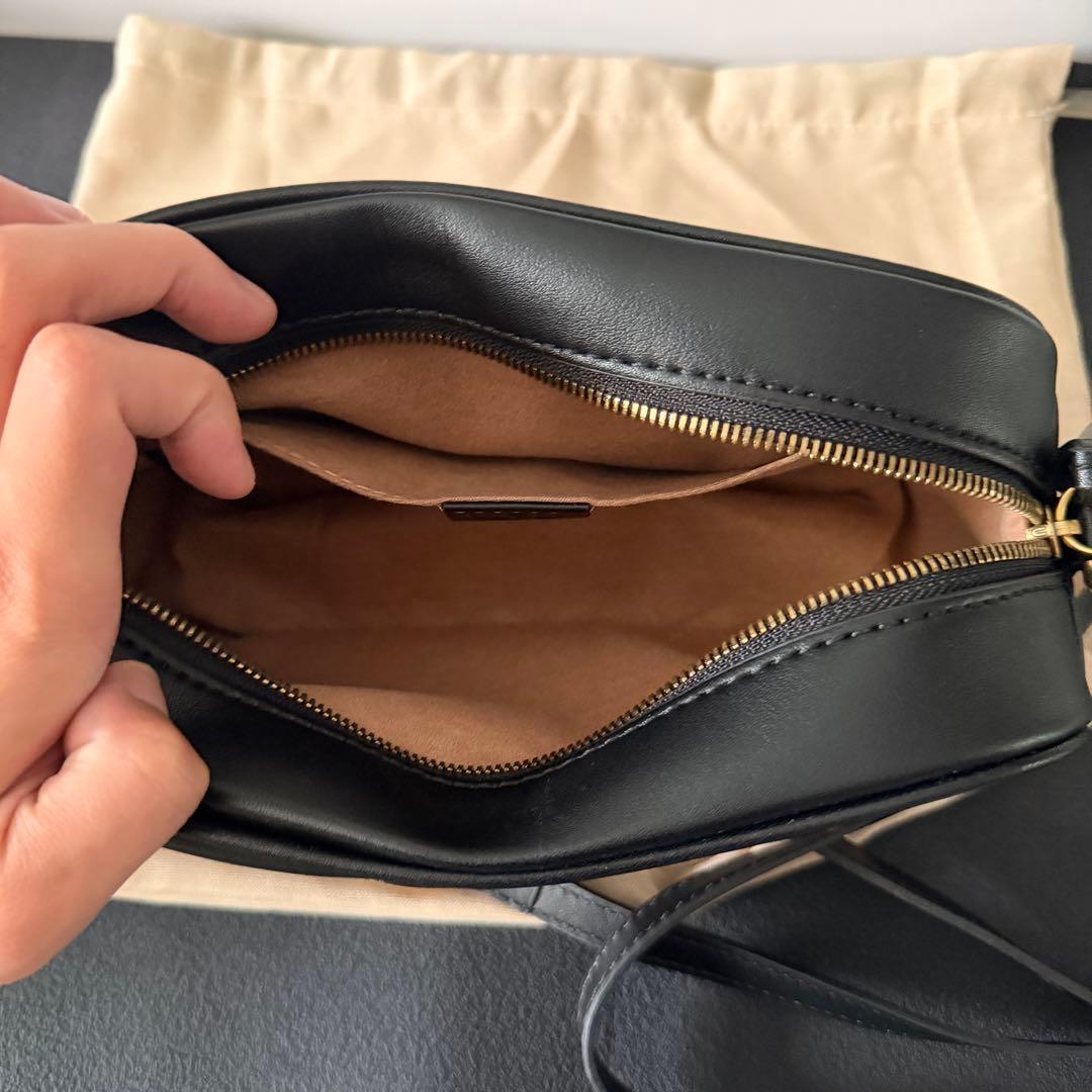 美品✨GUCCI ブラック GGロゴ チェーンストラップ キルティング　グッチ