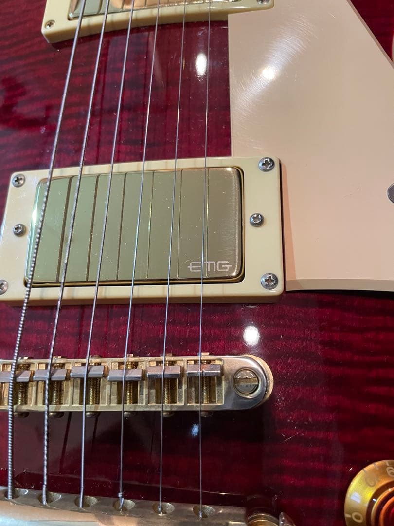 ESPのLTDブランド KIRK HAMMETTモデル KH-DC EMG