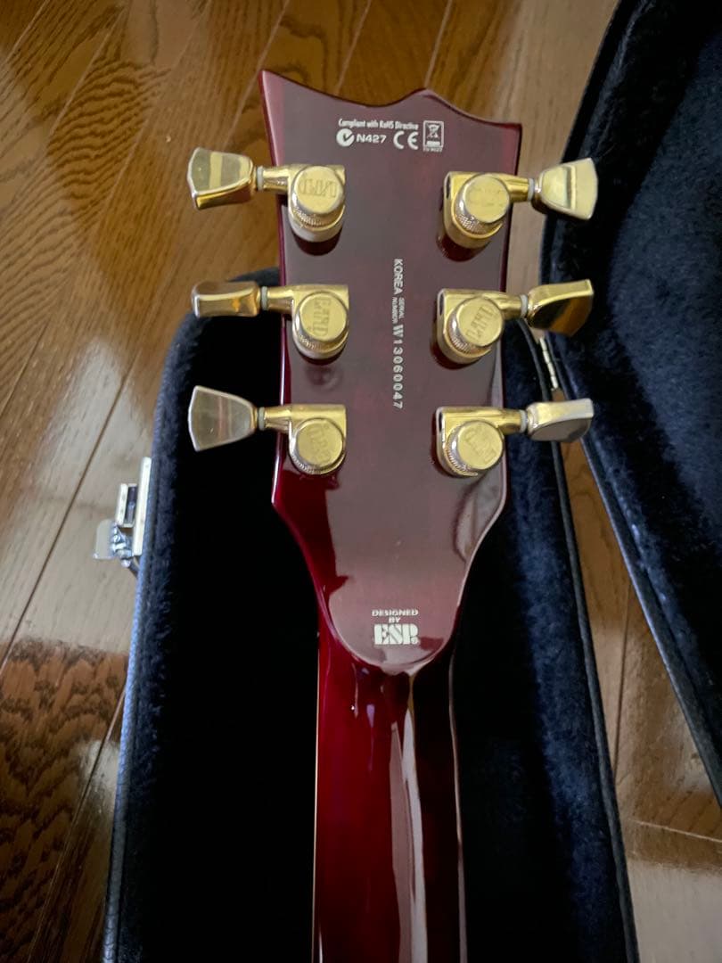 ESPのLTDブランド KIRK HAMMETTモデル KH-DC EMG