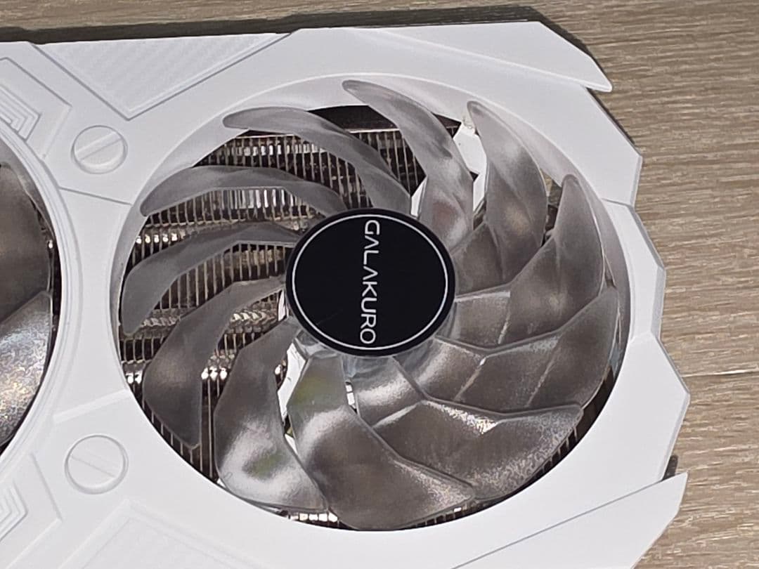 グラフィックボード・グラボ・ビデオカード RTX 4070 EX Gamer White 12GB GDDR6X