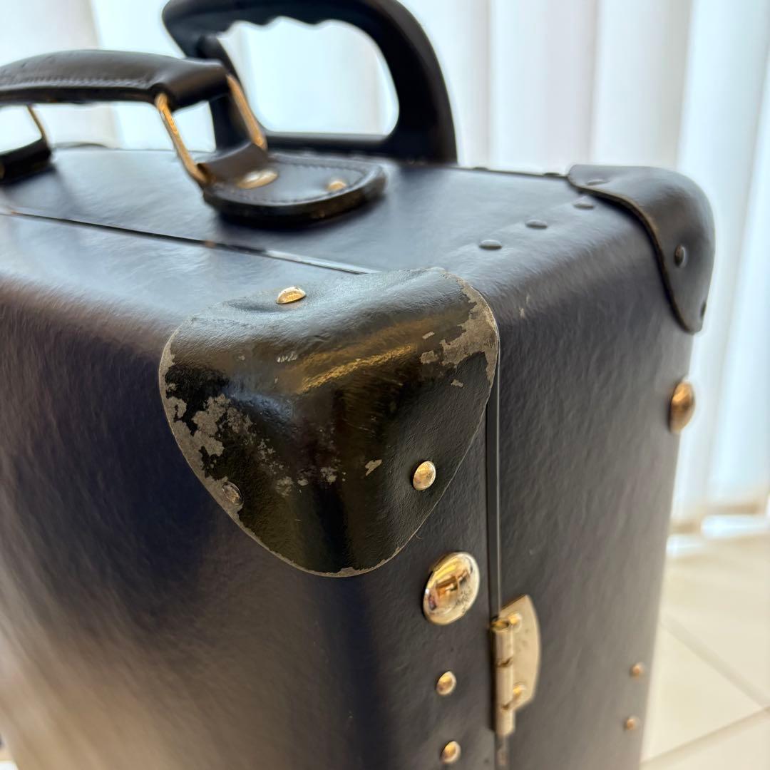 グローブ・トロッター×SHIPS 21インチ スーツケース