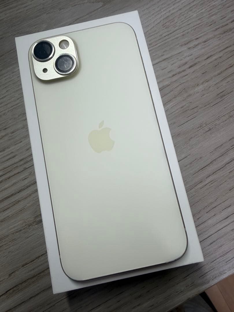 iPhone 15 Plus 128 GB SIMフリー　本体