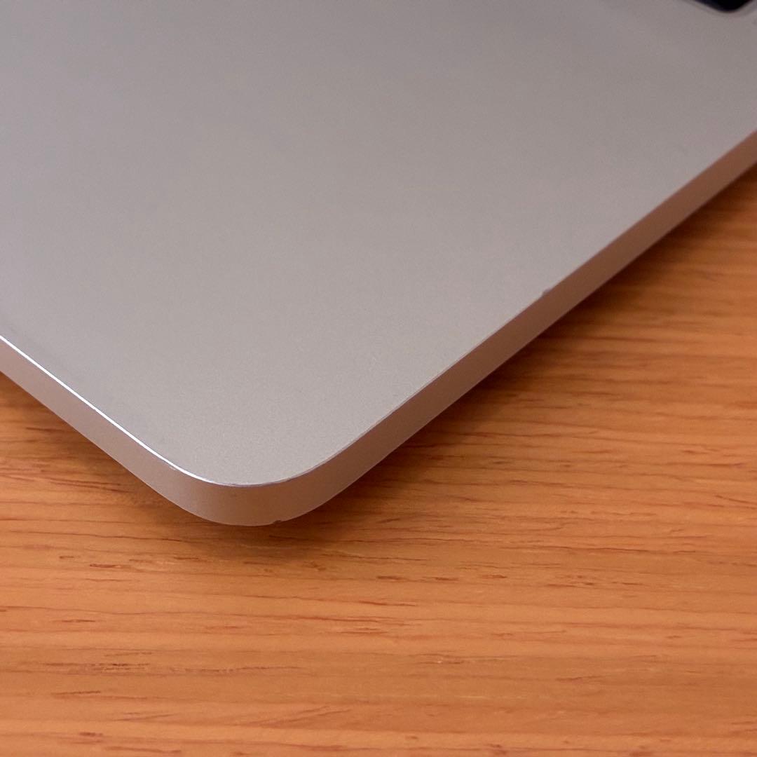 MacBook Pro 2018 【16GB/SSD512GB/USキーボード】