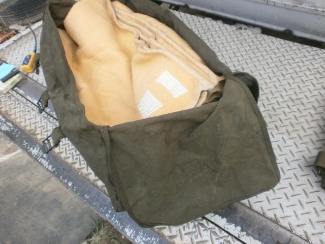 米軍放出品　メディカルキットバック　ビンテージ