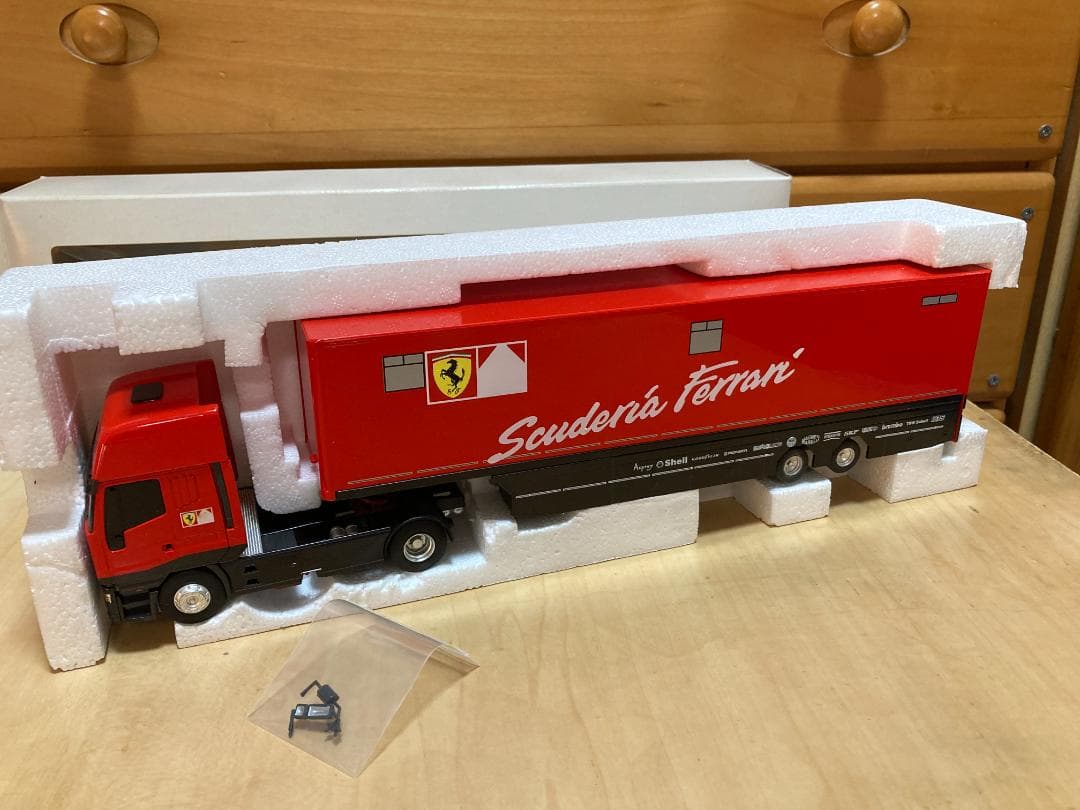 全長約40cmフェラーリ F1 トランスポーター 1/43 エリゴール（白箱）