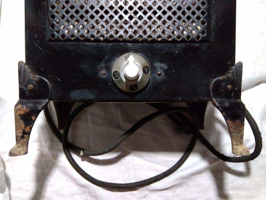 ♪昔の古い芝浦電気ストーブ　ジャンク　置物