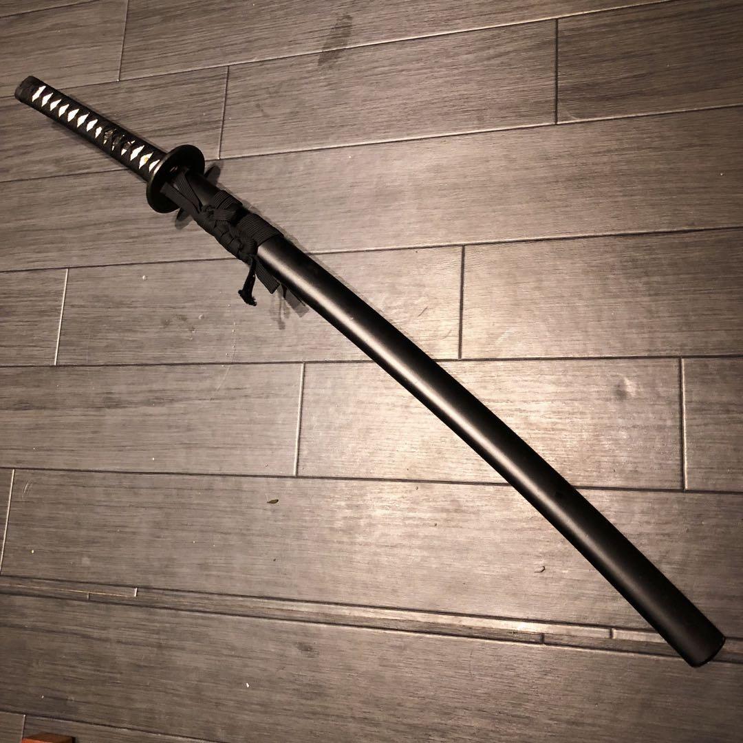 高級模造刀　居合刀　優波紋　黒拵え　太刀