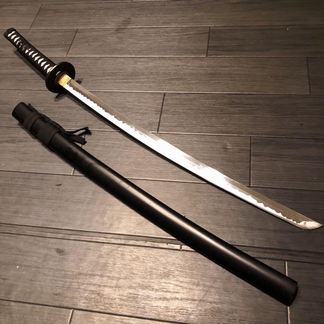 高級模造刀　居合刀　優波紋　黒拵え　太刀