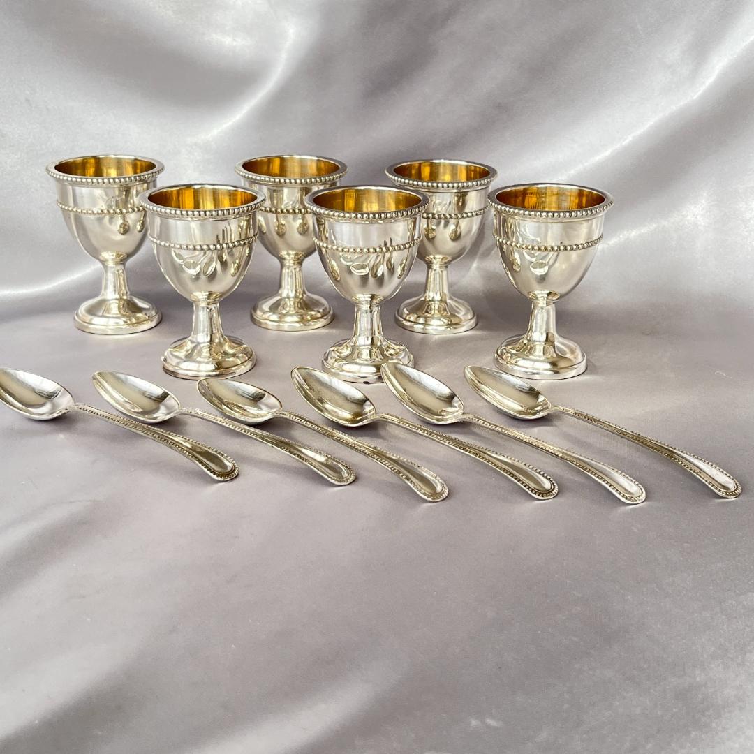 【Thomas Bradbury】パールのエッグクルーゼ　エッグカップ