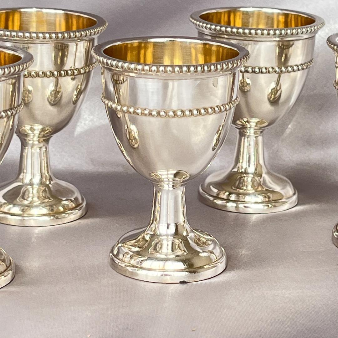 【Thomas Bradbury】パールのエッグクルーゼ　エッグカップ