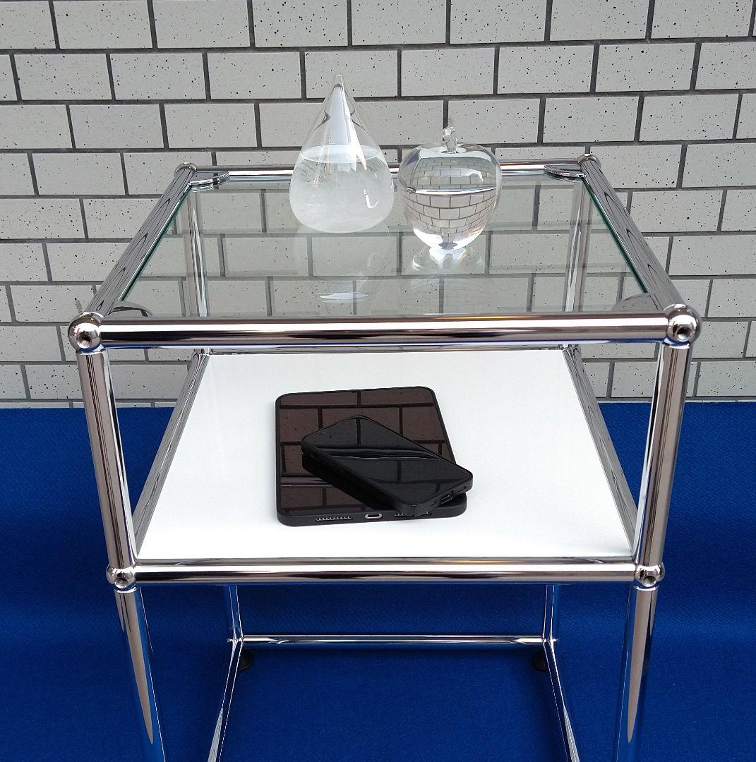 USM Haller ハラーシステム ベッドサイドテーブル