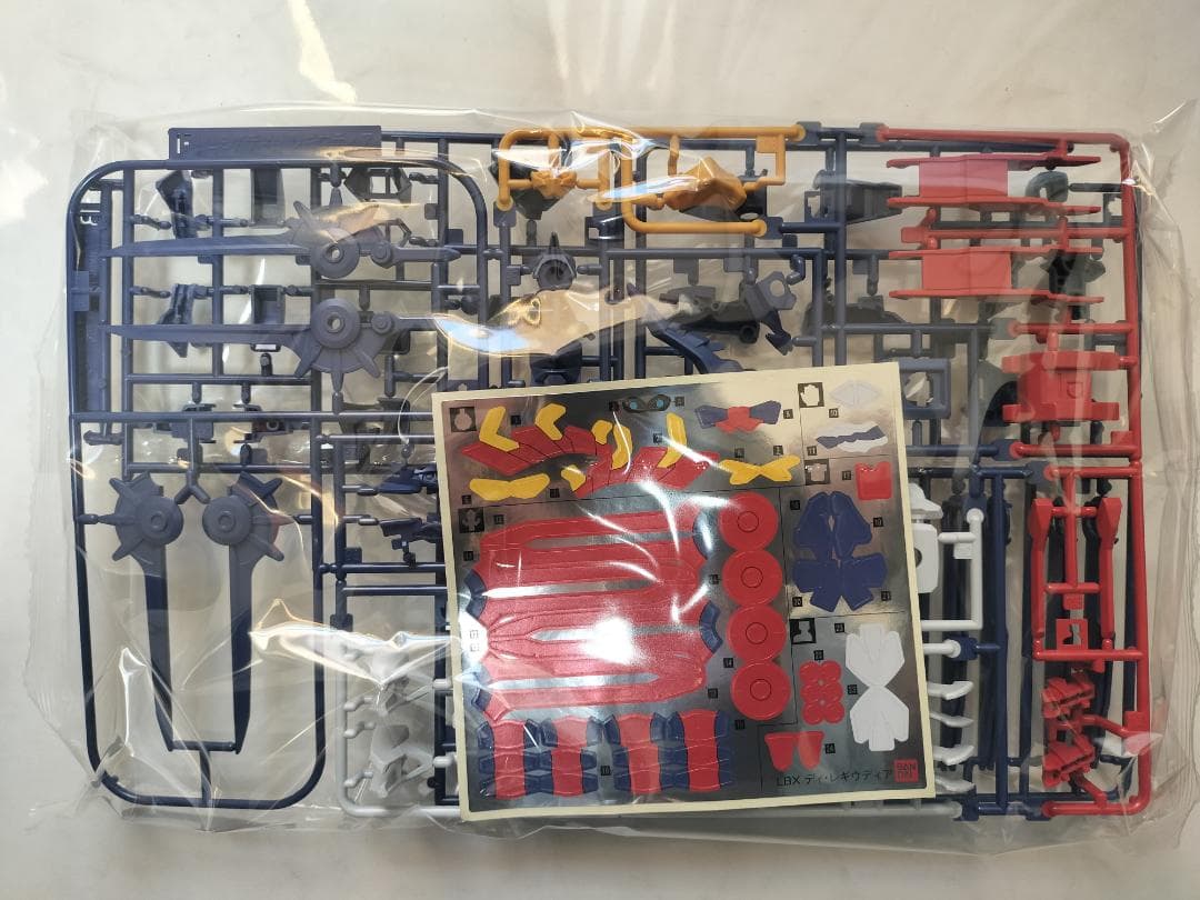 ディ・レギウディア　ダンボール戦機　LBX　プラモデル　未組立