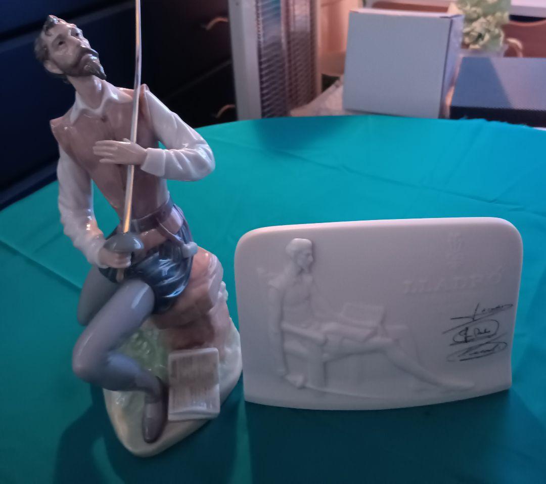 リヤドロ　LLADRO　ドン・キホーテ　スペイン　磁器　ロゴ入りスタンドセット